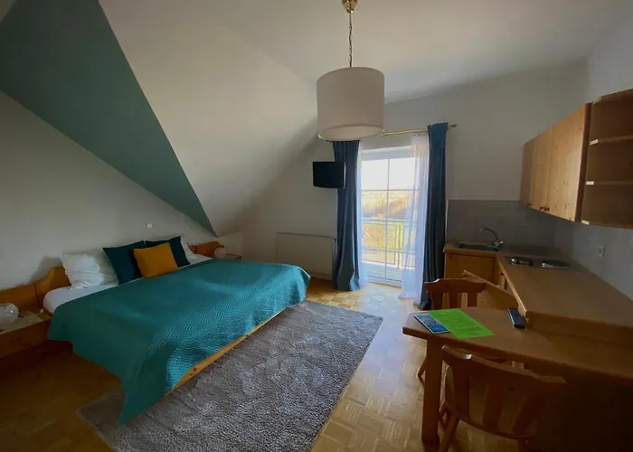 Rucksackpeter Гостевой дом Hohenbrugg an der Raab